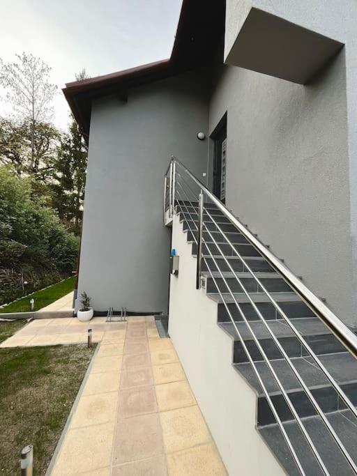Ab Apartment Moderne Zweizimmerwohnung Villach Exterior photo